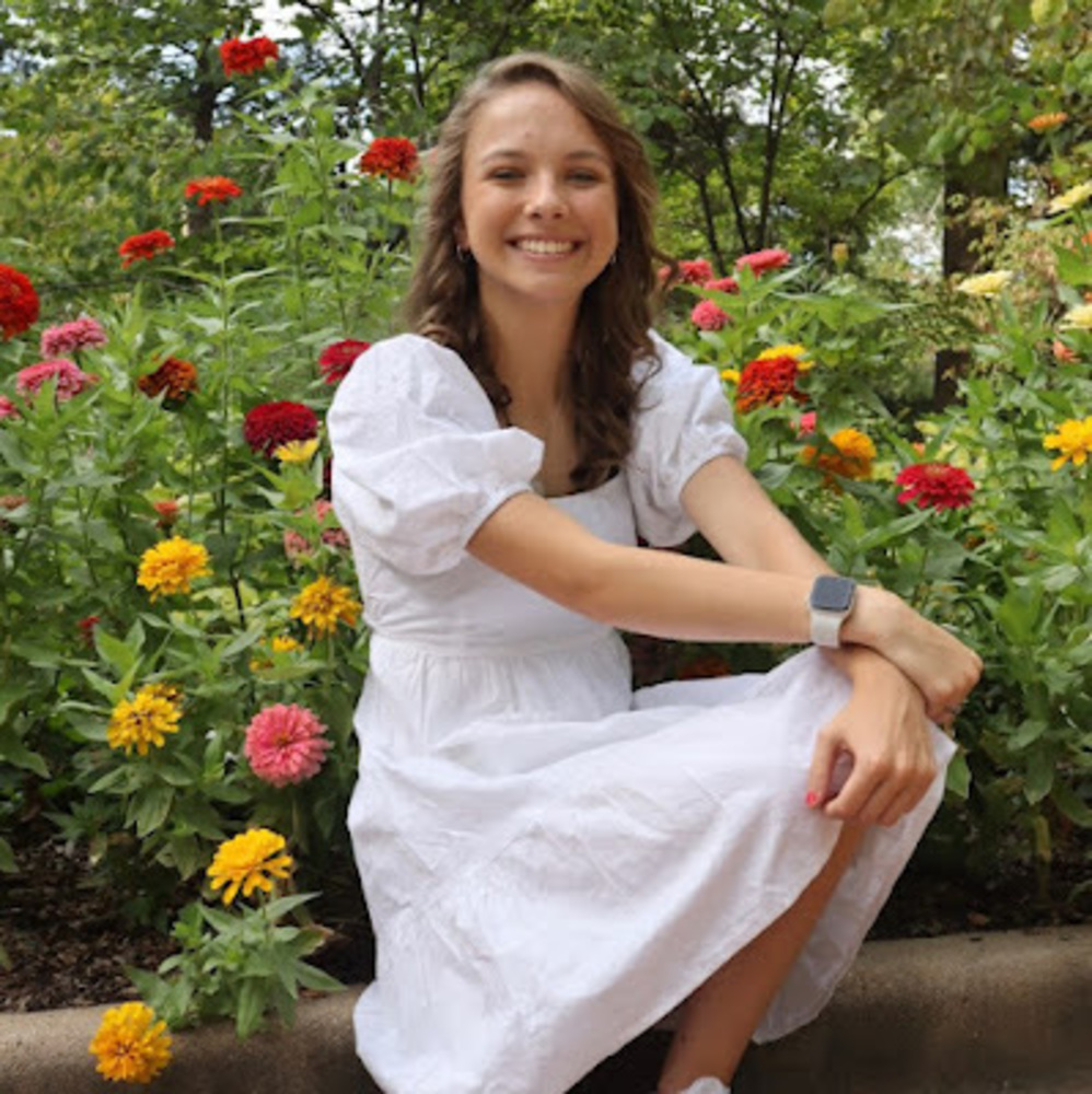 Meet your Posher, Alyssa